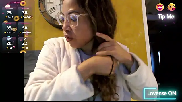 Snapshot of mila38 chatting on 01-15-26, 08:19 mila38 online show from 01-15-26, 08:19