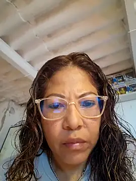 Snapshot of mila38 chatting on 02-13-26, 10:00 mila38 online show from 02-13-26, 10:00