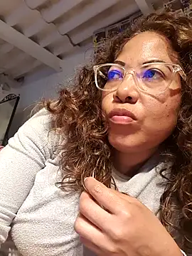 Snapshot of mila38 chatting on 02-20-26, 06:08 mila38 online show from 02-20-26, 06:08