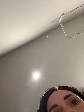 Snapshot of Clara-xoxo chatting on 11-18-25, 02:21 Clara-xoxo online show from 11-18-25, 02:21