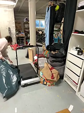 Snapshot of Clara-xoxo chatting on 11-19-25, 03:12 Clara-xoxo online show from 11-19-25, 03:12