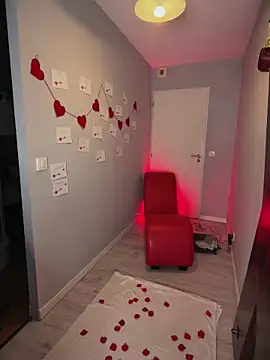 Snapshot of Clara-xoxo chatting on 02-14-26, 02:47 Clara-xoxo online show from 02-14-26, 02:47