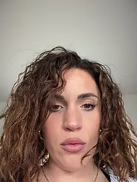 Snapshot of Clara-xoxo chatting on 03-03-26, 12:00 Clara-xoxo online show from 03-03-26, 12:00