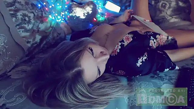 Snapshot of mimmi_ chatting on 01-17-25, 10:56 mimmi online show from 01-17-25, 10:56