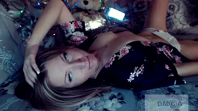 Snapshot of mimmi_ chatting on 01-20-25, 12:36 mimmi online show from 01-20-25, 12:36