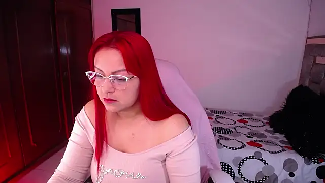 salomecastro  online show from 09-09-25, 04:01