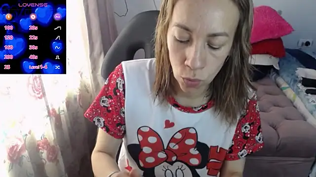 Snapshot of cristin_doll_ chatting on 02-28-26, 03:13 cristin doll online show from 02-28-26, 03:13