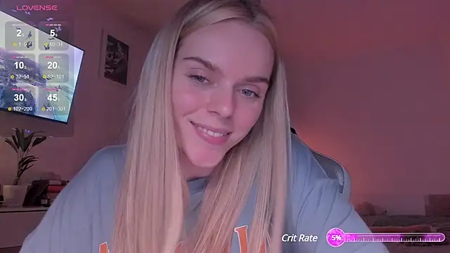 Snapshot of CharliSweet chatting on 12-09-24, 07:07 CharliSweet online show from 12-09-24, 07:07