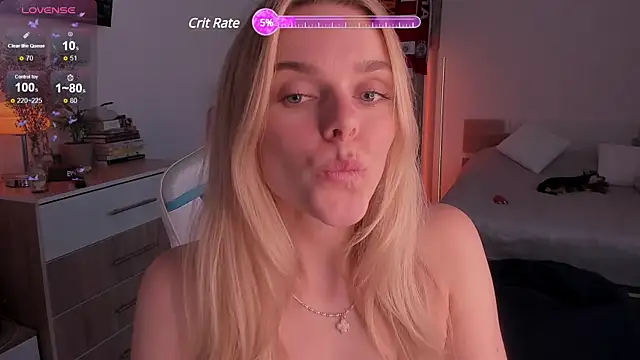 Snapshot of CharliSweet chatting on 02-07-25, 12:50 CharliSweet online show from 02-07-25, 12:50