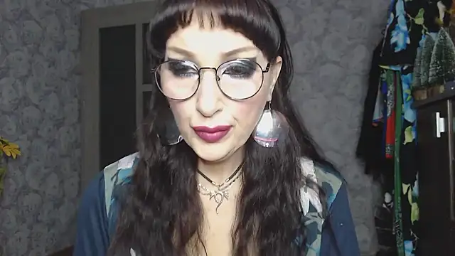 Aziza1 online show from 11-16-25, 01:39