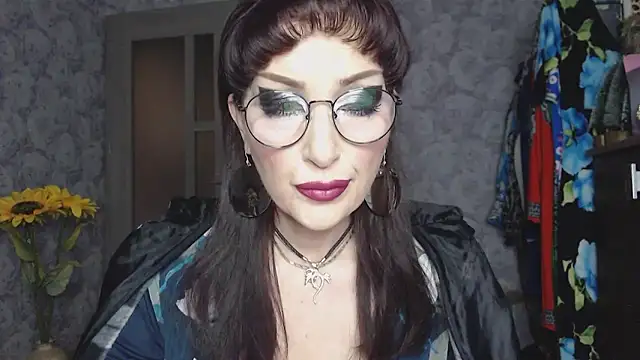 Aziza1 online show from 04-15-26, 02:13