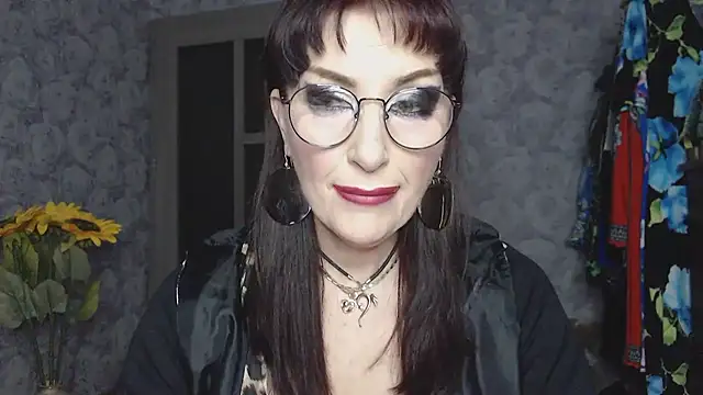 Aziza1 online show from 04-18-26, 07:58