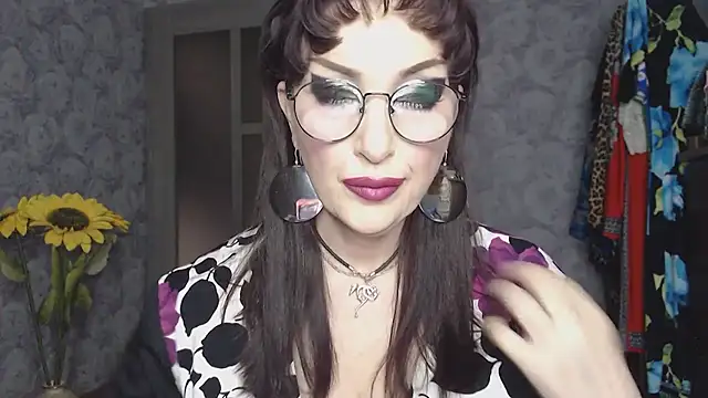 Aziza1 online show from 04-21-26, 02:56