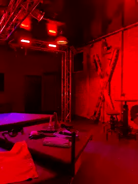 Snapshot of Etwas_neugierig chatting on 10-29-25, 04:31 Etwas neugierig online show from 10-29-25, 04:31