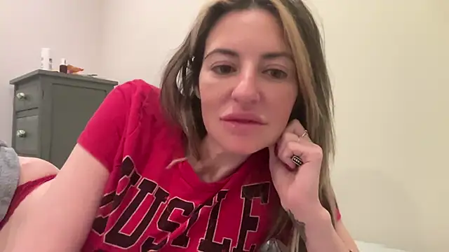 Snapshot of AmandaStarryNight chatting on 12-23-24, 12:57 AmandaStarryNight online show from 12-23-24, 12:57