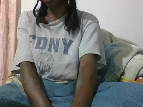 Hamie sexy online show from 12-17-25, 04:02