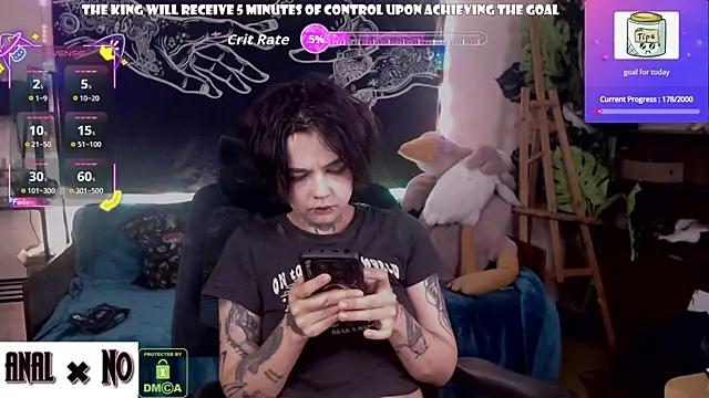 Snapshot of Dark__Elf chatting on 06-25-26, 09:19 Dark Elf online show from 06-25-26, 09:19
