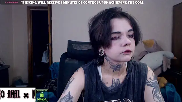 Snapshot of Dark__Elf chatting on 06-28-26, 08:59 Dark Elf online show from 06-28-26, 08:59
