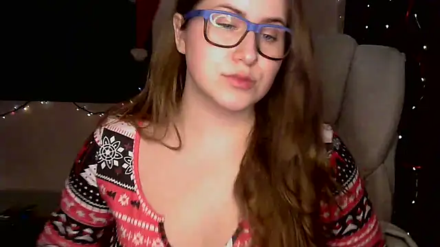 Snapshot of SeasonalSomeone chatting on 01-06-26, 10:56 SeasonalSomeone online show from 01-06-26, 10:56