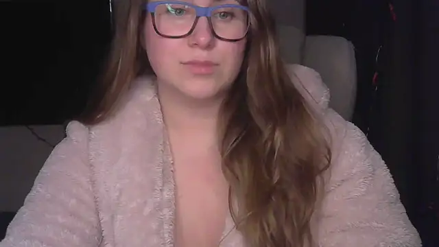 Snapshot of SeasonalSomeone chatting on 02-11-26, 04:45 SeasonalSomeone online show from 02-11-26, 04:45