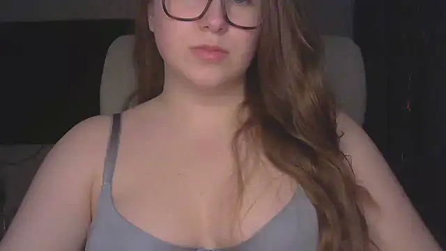 Snapshot of SeasonalSomeone chatting on 02-15-26, 11:01 SeasonalSomeone online show from 02-15-26, 11:01