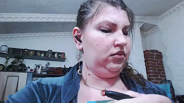 Snapshot of piticaforever chatting on 03-15-25, 06:32 piticaforever online show from 03-15-25, 06:32