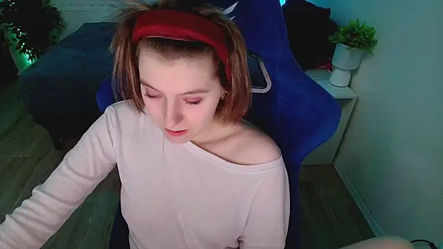 CranberryHot online show from 12-15-25, 02:16