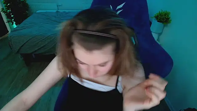 CranberryHot online show from 04-23-26, 06:47