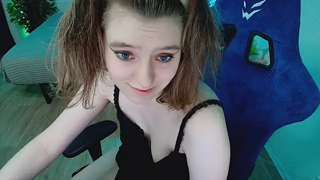 CranberryHot online show from 07-28-26, 07:26