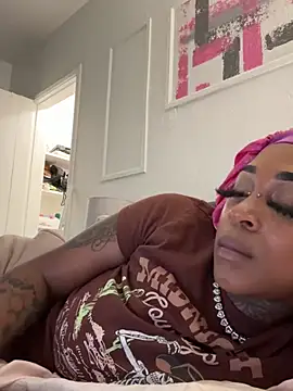 Snapshot of Creamesensation chatting on 01-27-25, 03:50 Creamesensation online show from 01-27-25, 03:50