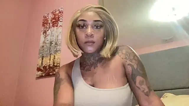 Snapshot of Creamesensation chatting on 02-04-25, 03:04 Creamesensation online show from 02-04-25, 03:04