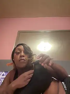 Snapshot of Creamesensation chatting on 02-13-25, 09:06 Creamesensation online show from 02-13-25, 09:06