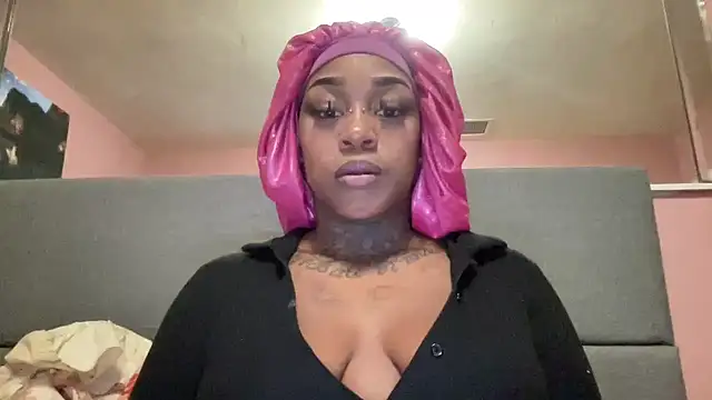 Snapshot of Creamesensation chatting on 02-19-25, 09:28 Creamesensation online show from 02-19-25, 09:28