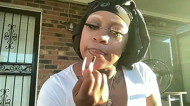 Snapshot of Creamesensation chatting on 10-01-25, 12:22 Creamesensation online show from 10-01-25, 12:22