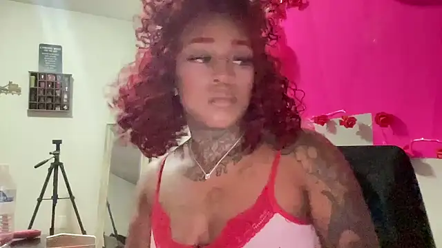 Snapshot of Creamesensation chatting on 02-15-26, 08:02 Creamesensation online show from 02-15-26, 08:02