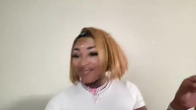 Snapshot of Creamesensation chatting on 03-12-26, 09:54 Creamesensation online show from 03-12-26, 09:54