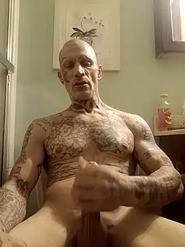 Snapshot of Casey884life chatting on 12-23-25, 07:50 Casey884life online show from 12-23-25, 07:50