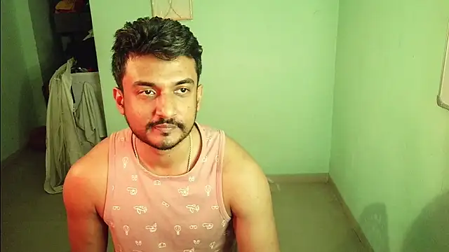 Snapshot of daringcutie chatting on 12-14-25, 01:22 daringcutie online show from 12-14-25, 01:22