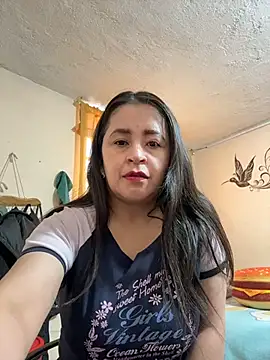 latinfemale online show from 07-16-26, 09:32