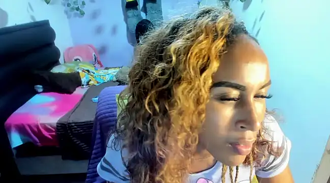 Snapshot of CarameloCeron chatting on 12-05-24, 04:23 CarameloCeron online show from 12-05-24, 04:23