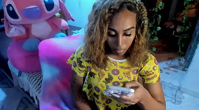 Snapshot of CarameloCeron chatting on 01-28-25, 03:14 CarameloCeron online show from 01-28-25, 03:14