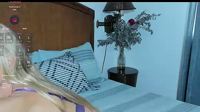 Snapshot of Christine_35 chatting on 07-28-26, 12:48 Christine 35 online show from 07-28-26, 12:48