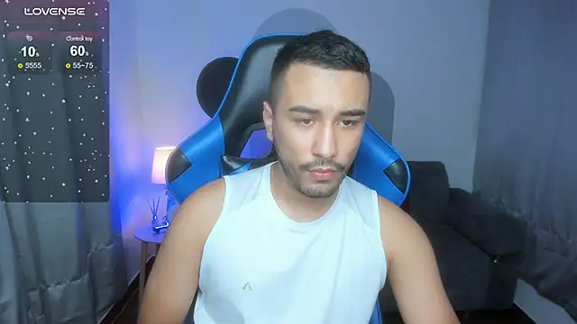 Snapshot of Nick_Moca chatting on 12-28-24, 08:04 Nick Moca online show from 12-28-24, 08:04