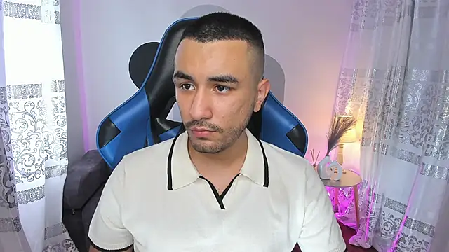 Snapshot of Nick_Moca chatting on 01-25-25, 08:10 Nick Moca online show from 01-25-25, 08:10