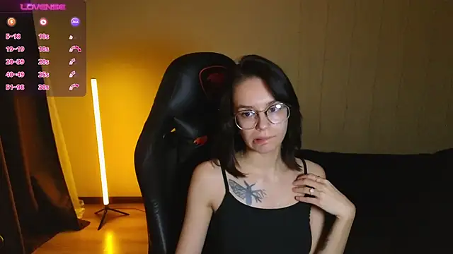 Snapshot of alyssa_sweet chatting on 01-29-25, 12:43 alyssa sweet online show from 01-29-25, 12:43