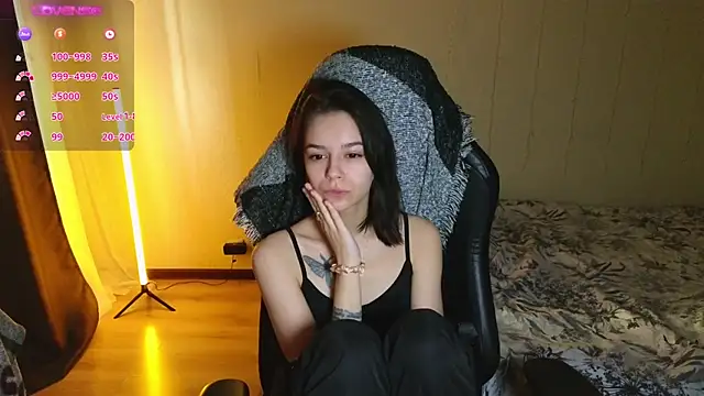 Snapshot of alyssa_sweet chatting on 02-05-25, 04:48 alyssa sweet online show from 02-05-25, 04:48