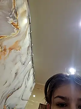 Snapshot of alyssa_sweet chatting on 12-15-25, 07:01 alyssa sweet online show from 12-15-25, 07:01