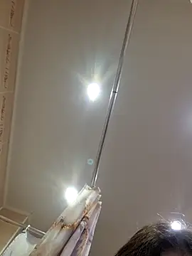 Snapshot of alyssa_sweet chatting on 12-18-25, 05:02 alyssa sweet online show from 12-18-25, 05:02