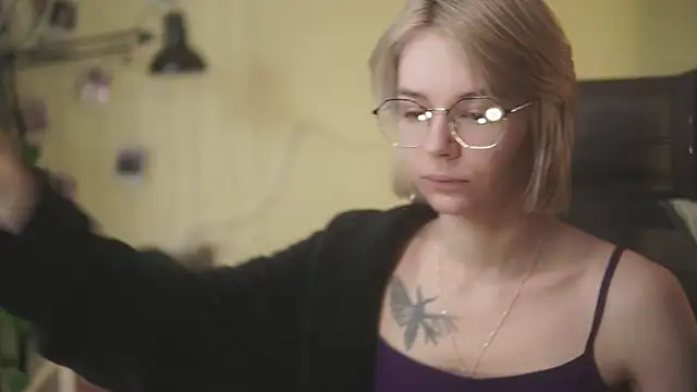alyssa sweet online show from 05-25-26, 05:24