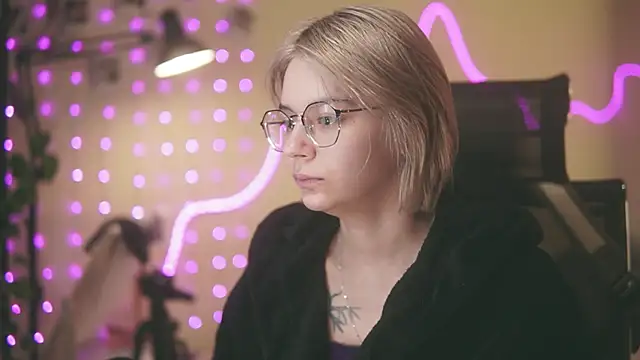 alyssa sweet online show from 05-26-26, 01:56